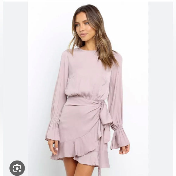 Dresses & Skirts - NWT Petal & Pup Luther Dress size XS/AU 6